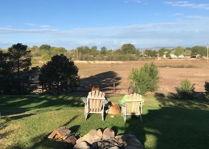 Old Taos Guesthouse B&B