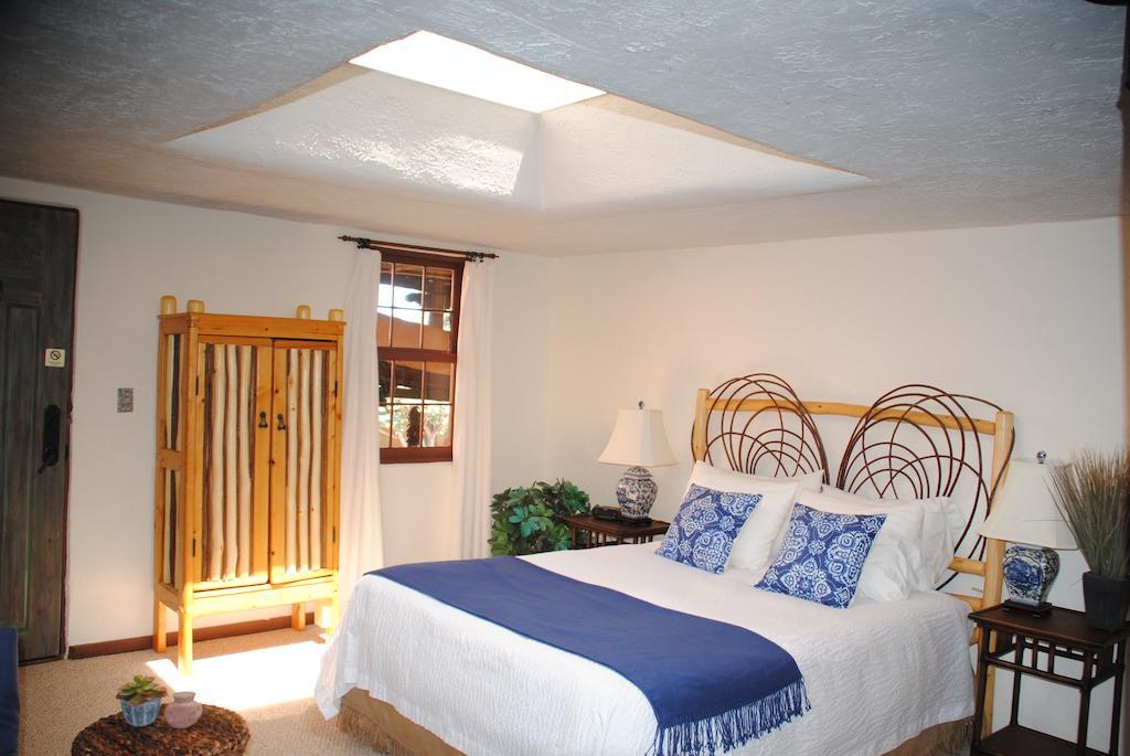 Bed & Breakfast Old Taos Guesthouse B&B