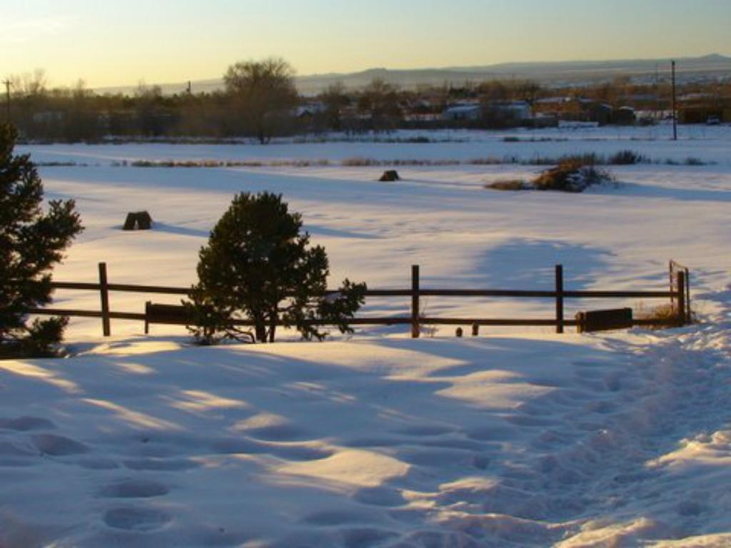 Old Taos Guesthouse B&B