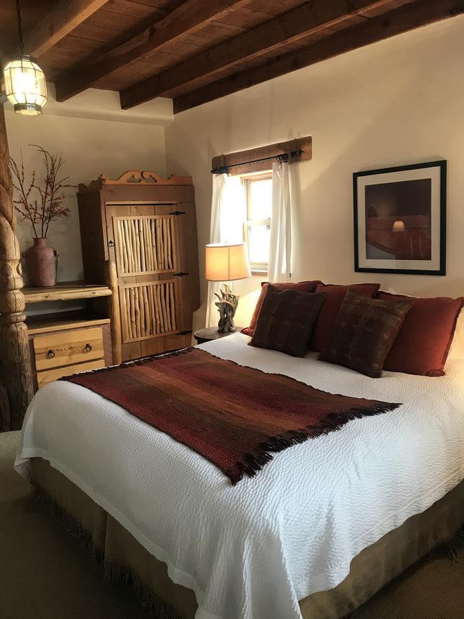 Old Taos Guesthouse B&B 3*
